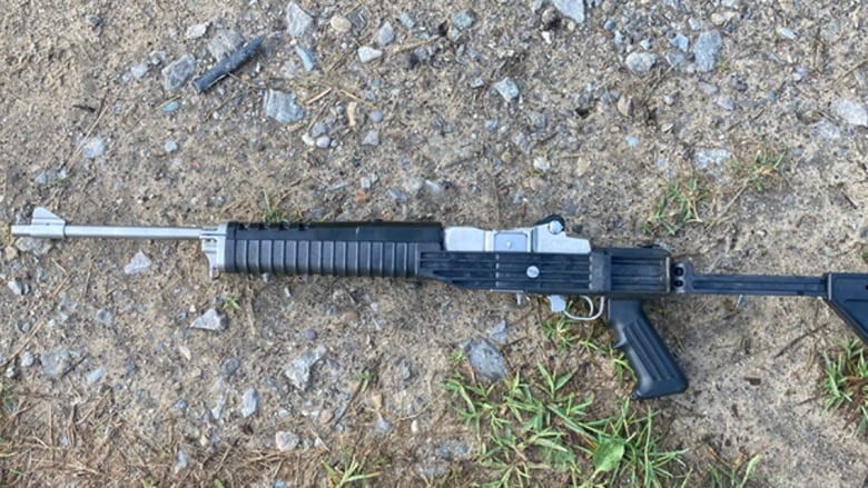 警察在查塔姆-肯特郡缴获了5支步枪和3000发子弹